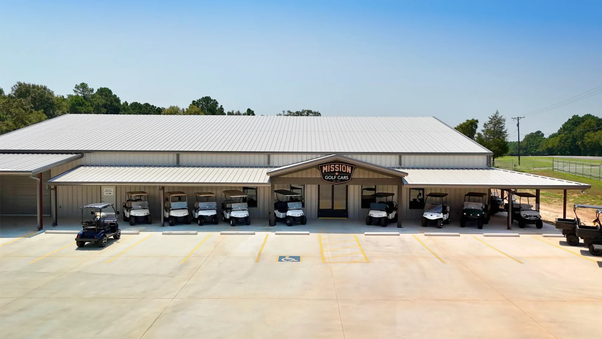 Quality metal roofing on commercial building