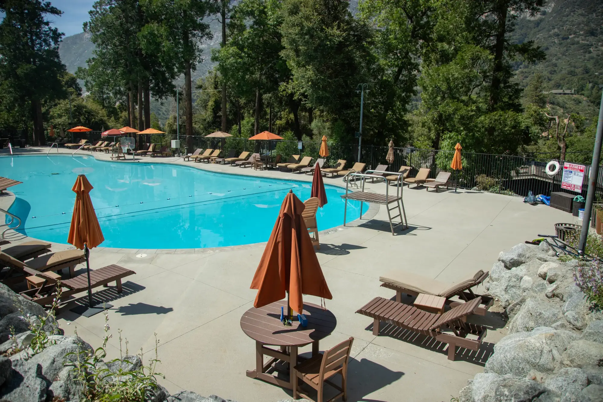 Pool lounge relax
