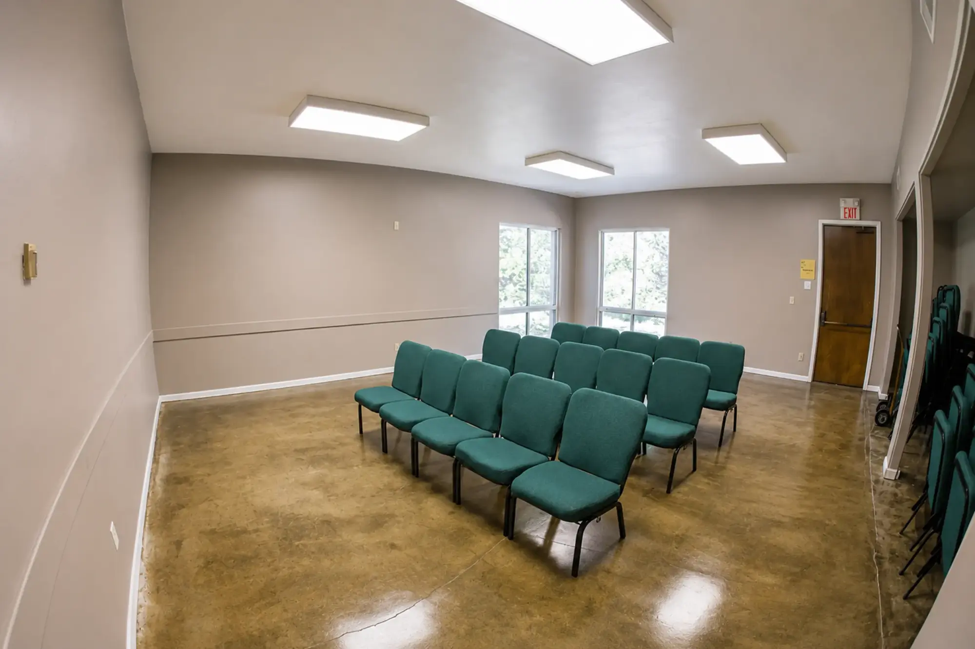 east west room lakeview inside