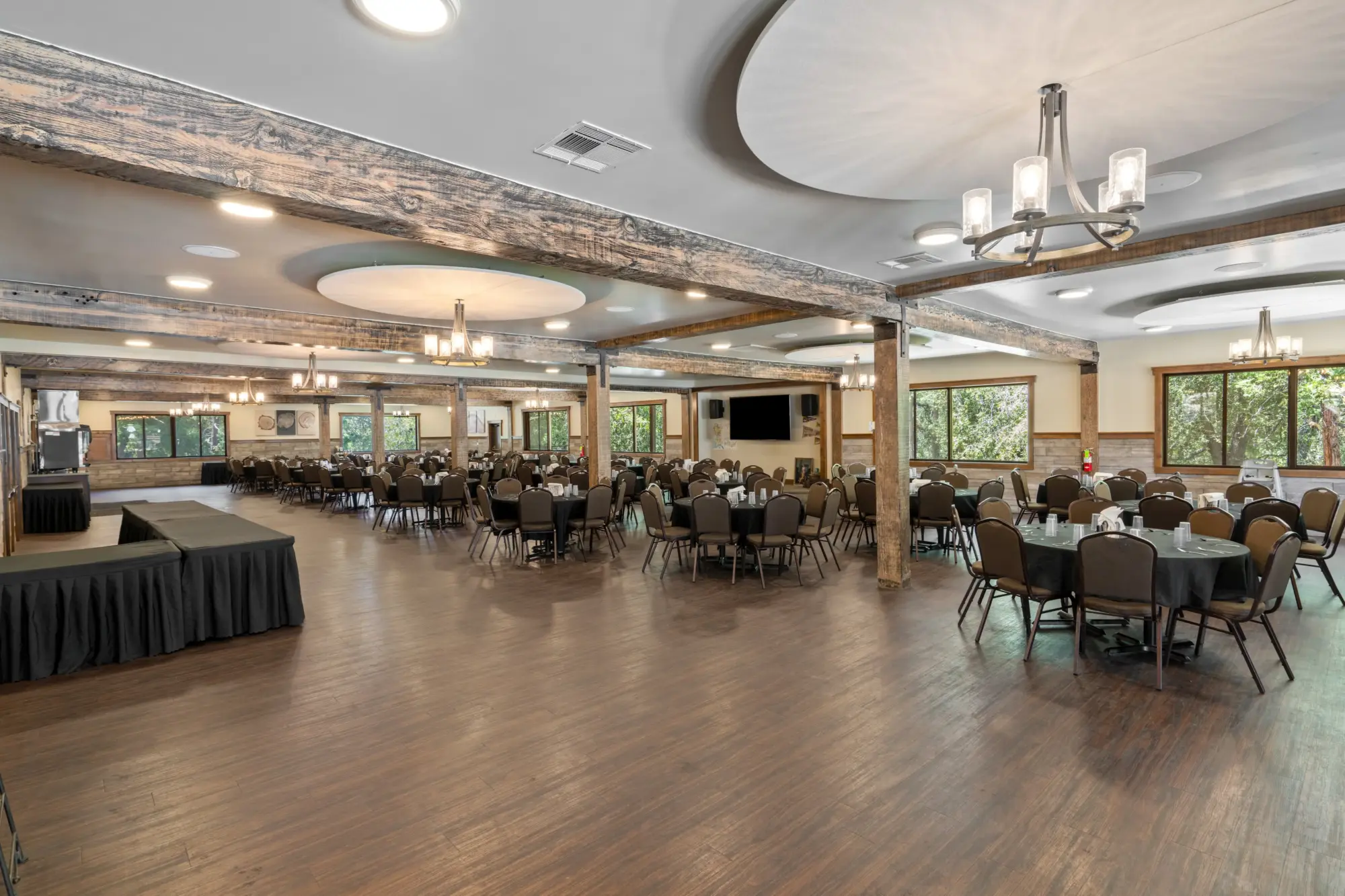 forest center dining fcdr