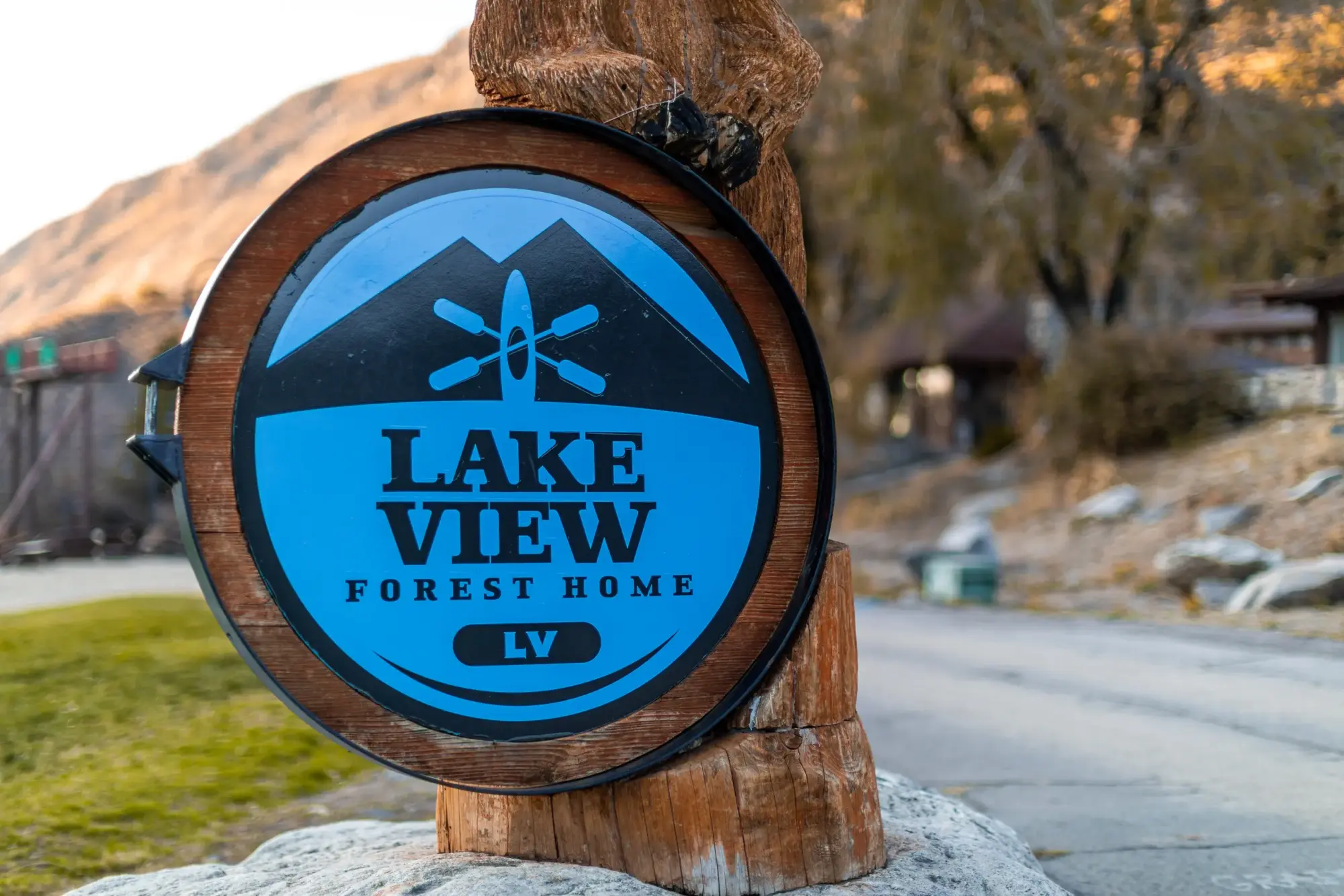 lakeview sign